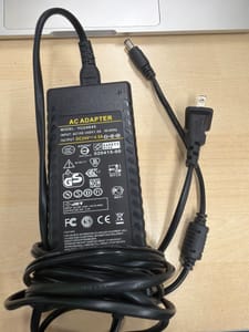 AC Adapter YU24045 (24V 4.5A, 5.5×2.5mm)