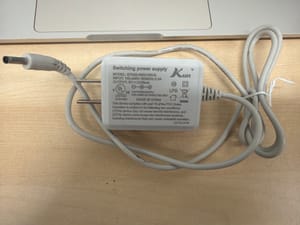 Kun GTA62-0502100US Switching Power Adapter (5V 2.1A)
